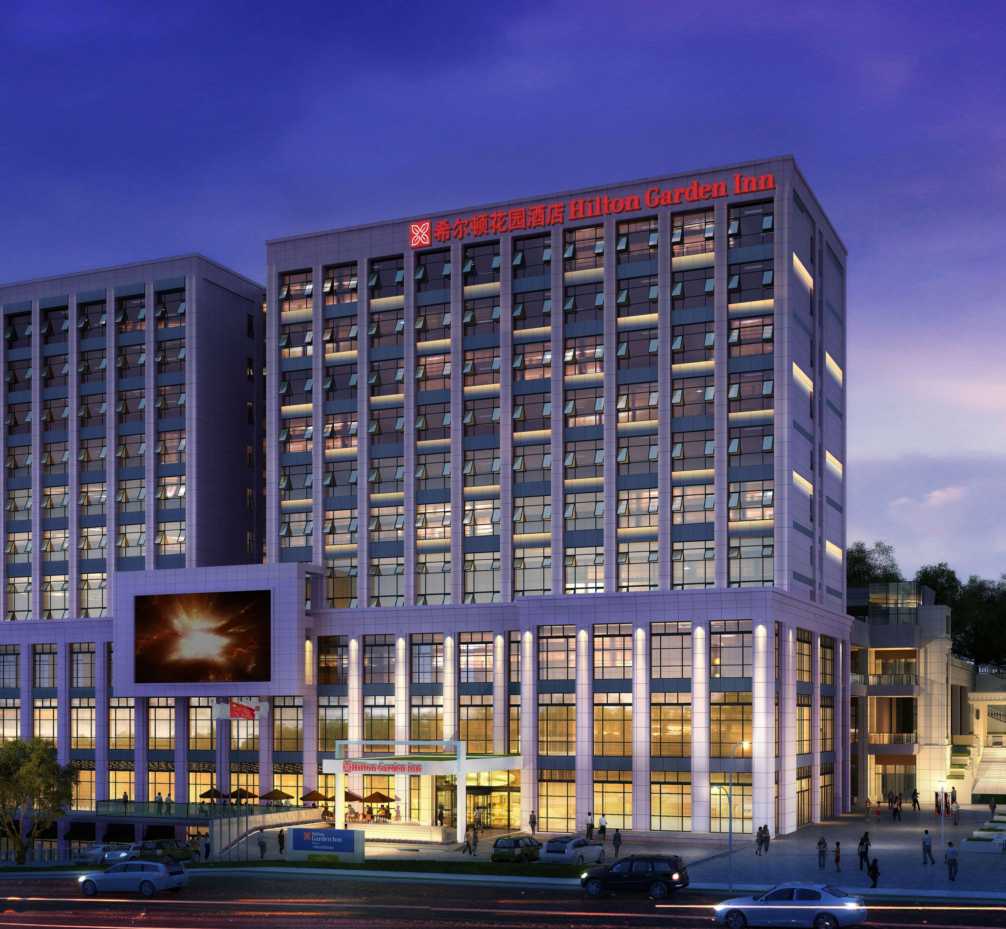 Hilton Garden Inn Shiyan Extérieur photo