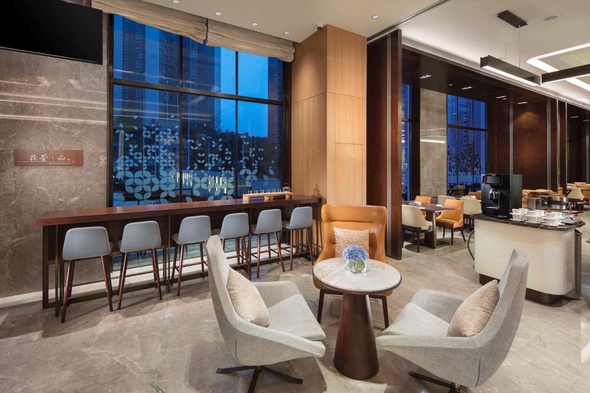 Hilton Garden Inn Shiyan Extérieur photo