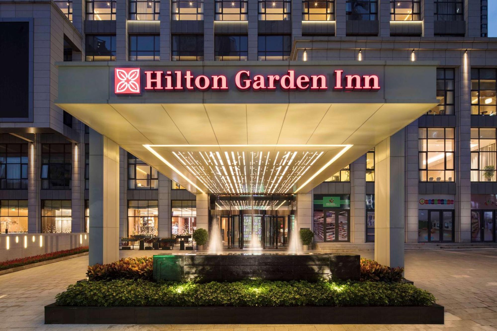Hilton Garden Inn Shiyan Extérieur photo